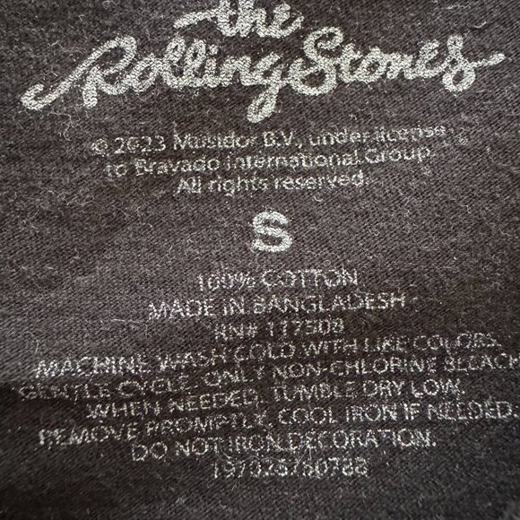 🔥 4 for $20 DEAL 🔥 Rolling Stones | Vintage Style Band T-Shirt | Size S - Picture 3 of 7